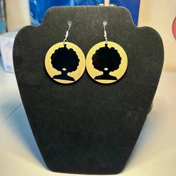 Handmade Earrings - Picture 1 of 4